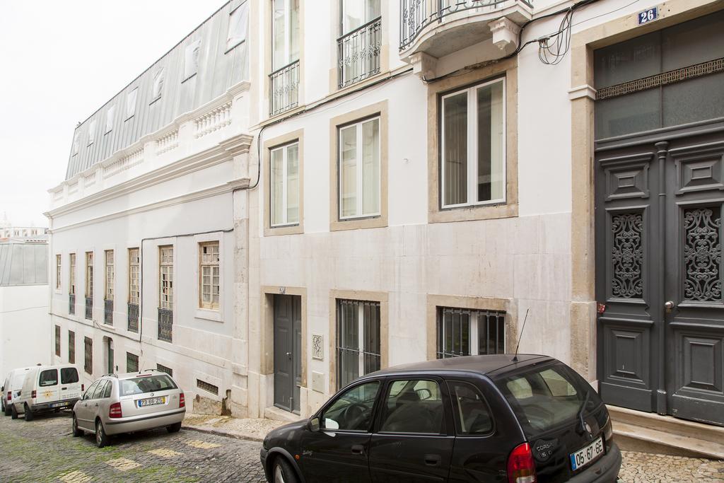 ליסבון Joivy Cosy 1-Bed Flat With Workspace In Santa Catarina, Moments From Luis De Camoes Sq חדר תמונה